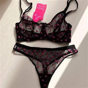 ست سوتین و شورت قلبی