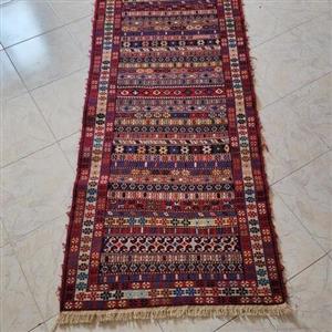 گلیم دستبافت ورنی تبریز  کناره 80 در 200 سانتی تمام پشمی