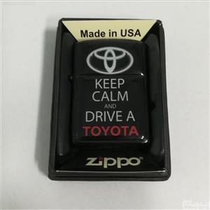 فندک بنزینی زیپو ZIPPO طرح تویوتا TOYOTA