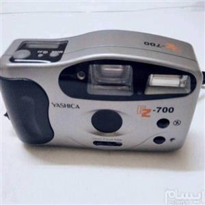 دوربین عکاسی قدیمی یاشیکا مدل ZE -700 
