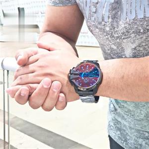 ساعت دیزل شاخدار مردانه چهار موتور فعال DIESEL