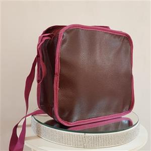 کیف حجاب و کیف چادر نماز مناسب برای جشن تکلیف و جایزه و هدیه با تنوع طرح روی کیف  هدیه روز دختر