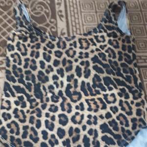 مایو دخترانه اسلیپ طرح دار  جنس راحت مناسب سن 10 تا 13 نرمال