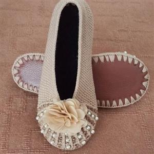 کفش روفرشی مجلسی گل ساتن سنگ دوزی شده