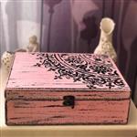 جعبه چوبی پتینه شده صورتی  طراحی شده با دست و رنگ ثابت قابل تمیز کردن با دستمال مرطوب