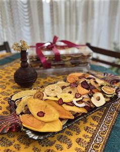 میوه خشک مخلوط  زرنگاران وزن 500 گرم