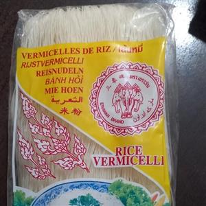 رشته فالوده آماده در بسته های 200  گرمی فوق العاده راحت اماده میشه