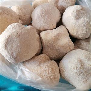 کشک گوسفنددرجه یک محصول عشایر رابر بالاترین کیفیت وبهترین قیمت خوش طعم وخوش مزه