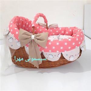 سبد حصیری حمل نوزاد  ننویی با روکش کتان نخ و پشه بند توری