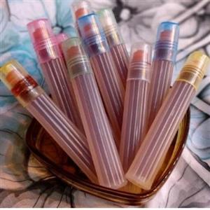 عطر مشک عطرحرم فوق العاده خوشبو عطرگرمی جیبی 5گرمی عطر گرمی در غرفه آرتمیس شاپ