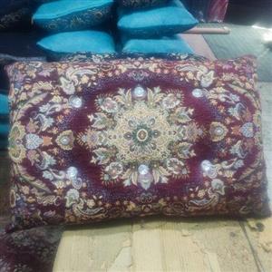 پشتی سنتی مخمل شش دگمه ابعاد 45در65