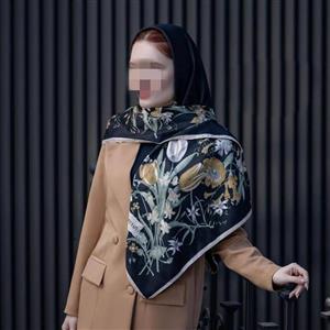 شال نخی پلیسه ریز مربعی منگوله دار وارداتی اورجینال