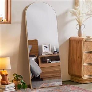 آینه قدی ایستاده