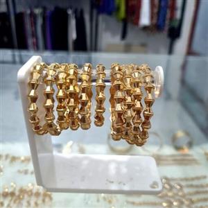 النگوبچگانه رنگ ثابت وکیفیت عالی طرح طلای 18عیارپک 2عددی کد3