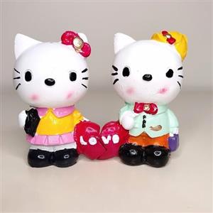 مجسمه کیتیطرح لاو ابعاد 11در4اگه میخوای با هزینه کم یه مجسمه خوشگل بخری  این  کارمون رو از دست نده