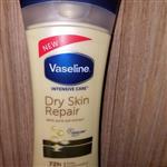 لوسیون بدن Vaseline. مدل Dry Skin Repair.400ml