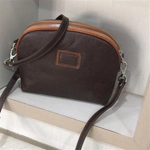 کیف دو زیپه ی زنانه چرم طبیعی (گاوی)مدل بهار  در طرح و رنگ مختلف