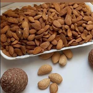 مغز بادام شیرین محلی اعلا  درشت  500 گرمی  مطمئن بدون تلخی