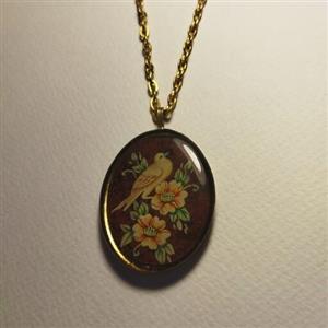 گردنبند رزینی گل و مرغ  نقاشی دست  روی بوم سنتی دستساز