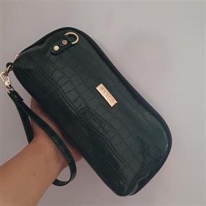 کیف مینی ورنی  زنانه  دوشی و دستی برند mango  و مجلسی