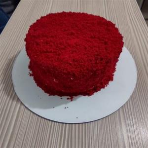 کیک خانگی ردولوت خوش طعم برای انواع دورهمی ها و جشن ها