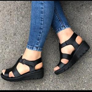 کفش تابستانی طبی زنانه مدل برچسبی جنس چرم صنعتی ارسال رایگان