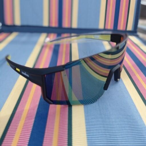 عینک دوچرخه سواری.