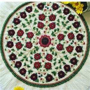 رومیزی عسلی پته سوزن دوزی