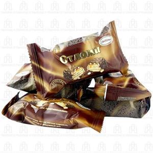 ویفر روسی شکلاتی اوتلامی با تکه های بادام زمینی- 1 کیلوگرم