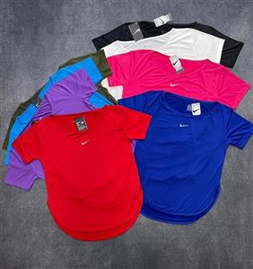 تیشرت یقه باز