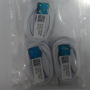 هندزفری سامسونگ، جنس فابریک کارتنی