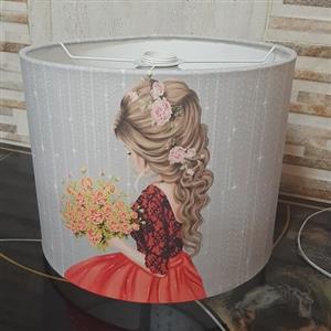 لوستر اتاق کودک طرح دختر با دسته گل