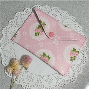 کیف دستمال کاغذی چرمی گل قابلدار صورتی با چرم مصنوعی