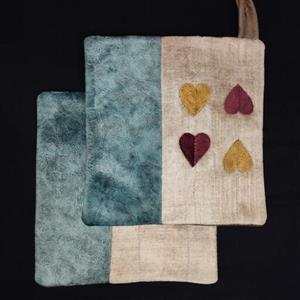 دستگیره آشپزخانه دورنگ با قلب های زیبا در ابعاد 18در18