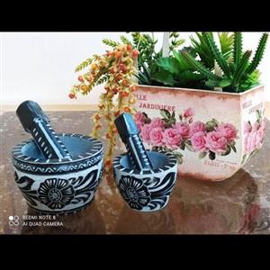 هاون سنگی قلم کاری شده مخصوص زعفران و ادویه بسیاز عالی و کاربردی