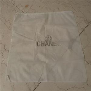 ساک کیسه کیف  دستی پارچه ای سفید شنل chanel ابعاد 45 در 50 