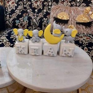 استند مکعبی اسم کیان