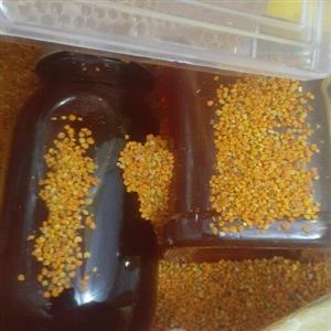 عطاری ژل رویال و گرده گل برایپروستات