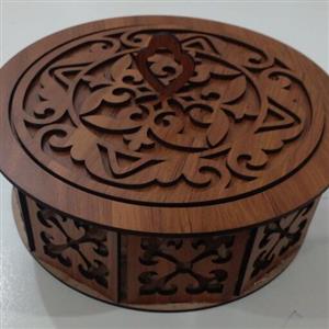 جعبه شکلات در دو رنگ فندقی و گردویی