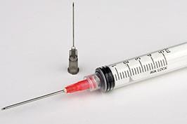 سرنگ 5 سی سی دوسرسوزن لوئرلاک (پیچی) 100 عددی آوا AVA