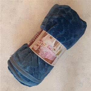 پتو دونفره مسافرتی رنگ آبی پررنگ