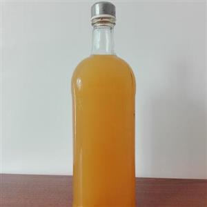 آب نارنج تازه و طبیعی شمال
