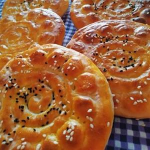 کلوچه فومن درجه یک