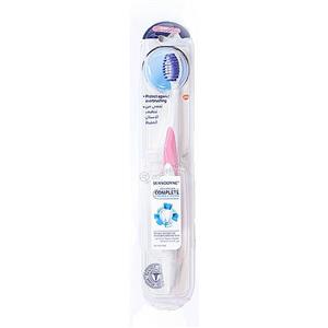 مسواک لثه های حساس سنسوداین مدل Complete Protection با برس خیلی نرم 