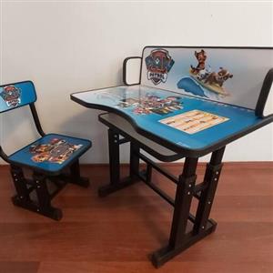 میز تحریر کودک ( ارسال با باربری و هزینه با مشتری عزیز )