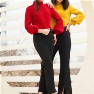 کراپ وشلوار دخترانه مجلسی  پارچه شومیز الیزا ژاکاردوپارچه شلوار مازراتی نخ توئیست در سه رنگ قرمز و سفید وخردلی