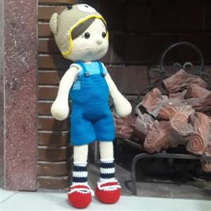 عروسک بافتنی پسر کلاه خرسی