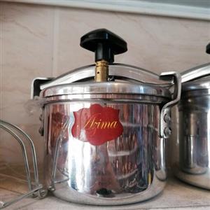 زودپز  5 لیتری برند عظیما ایمنی تضمین شده برای 6 نفر کفایت میکنه