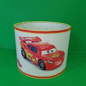 لوستر اتاق کودک طرح مک کویین سفید و طوسی