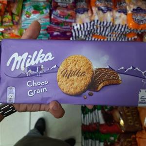 بیسکویت میلکا با روکش شکلات milka